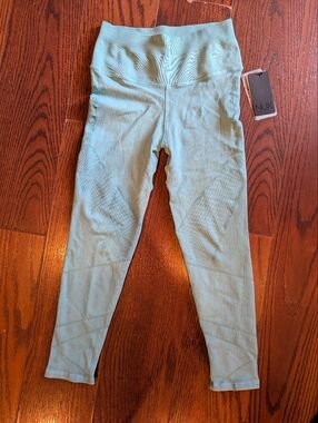 NUX New Shapeshifter 7/8 Legging Mint Green Light Compression Workout Active Med